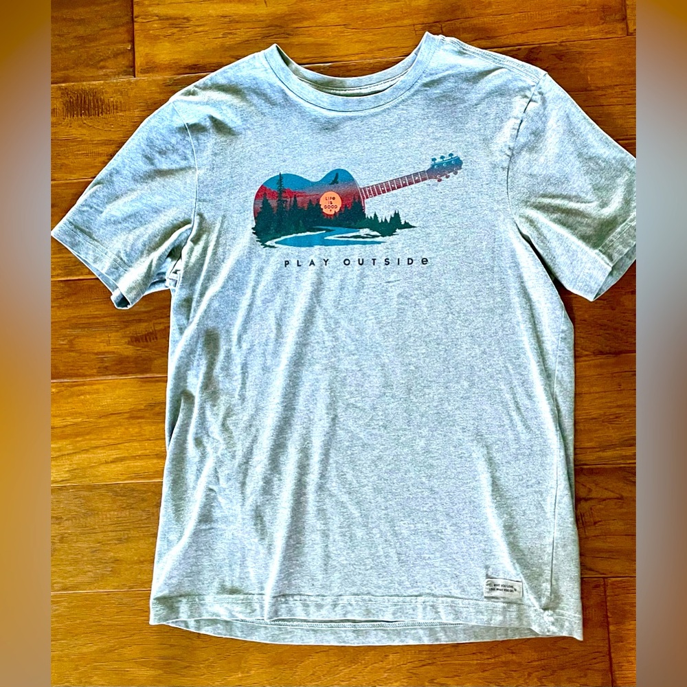 Men’s Life Is Good Play Outside Guitar Crusher Tee
